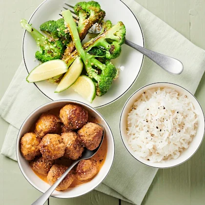 Fläskfärsbullar i krämig tandoori