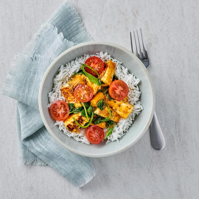 Halloumigryta med jordnötssås