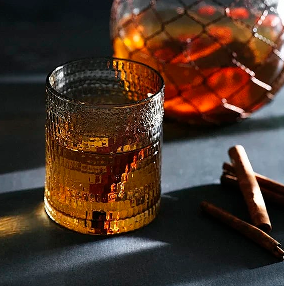 Varm äppelmust med kanel och ingefära