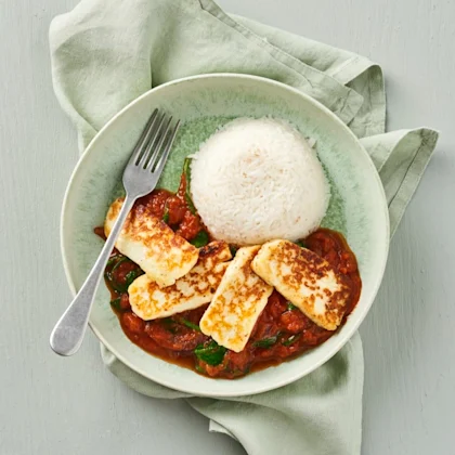 Halloumi i tomatsås med spenat