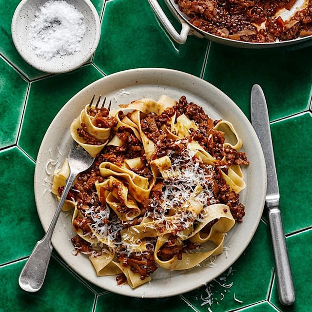 Linsbolognese på svarta linser