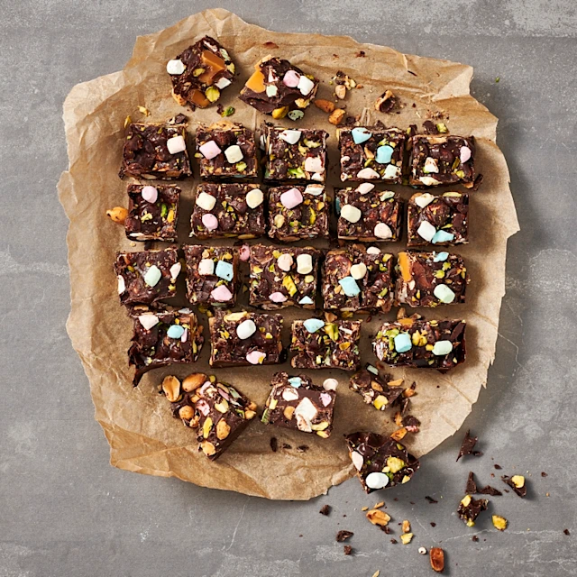 rocky road på bakplåtspapper