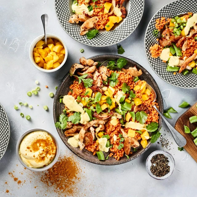 Linssallad med kyckling och curryyoghurt