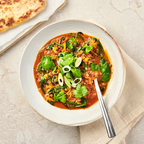 Indisk linsgryta med naanbröd