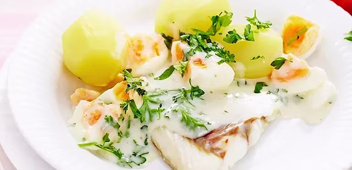 Torsk med äggsås och potatis
