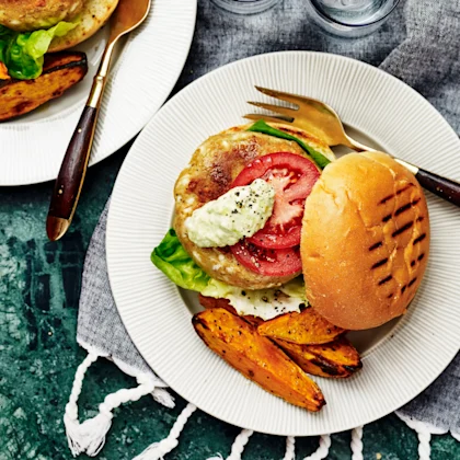 Kikärtsburgare med rostad sötpotatis