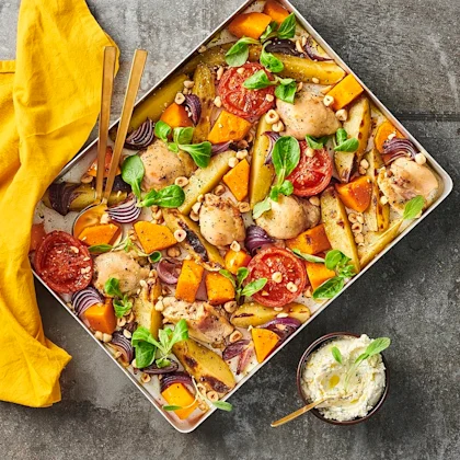 Butternut pumpa i ugn med potatis, kycklinglår och ostkräm