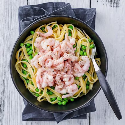 Pasta med räkor och citronsås