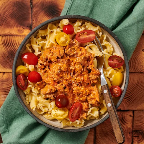 Kycklingfärs i gräddig tomatsås