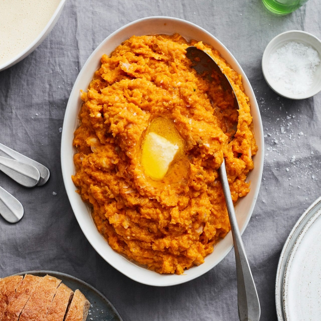 Sötpotatisstomp med ost och lök