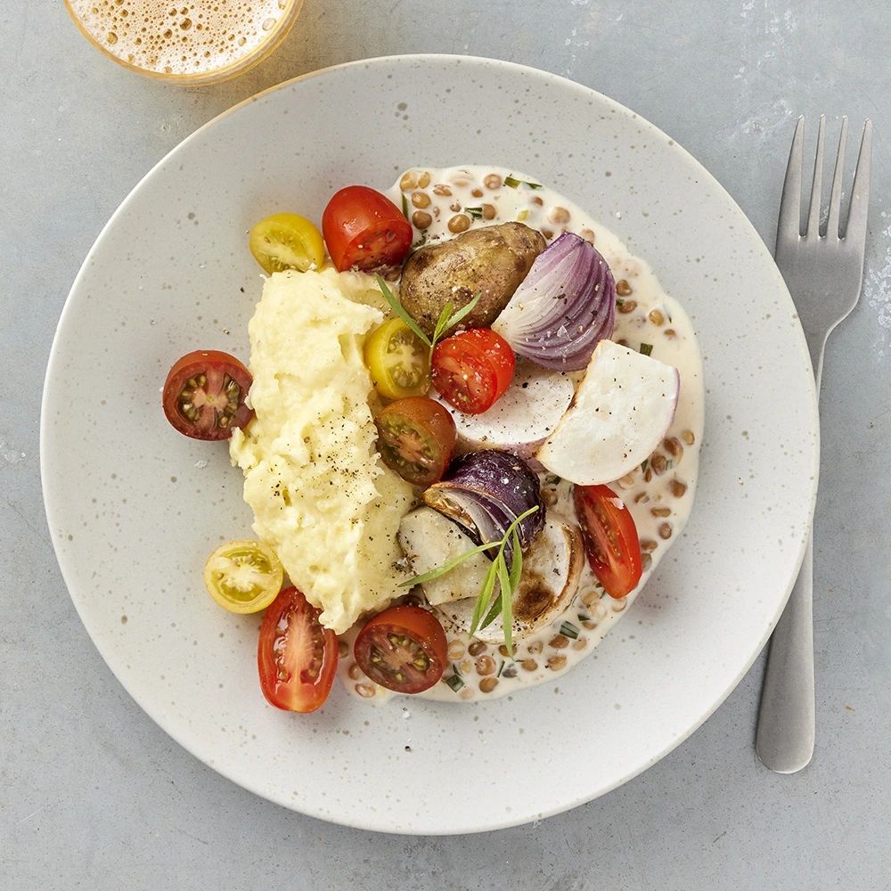 Rostad jordärtskocka med dragonsås och potatismos