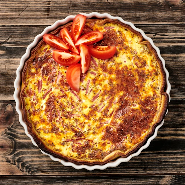 Enkel ost- och skinkpaj