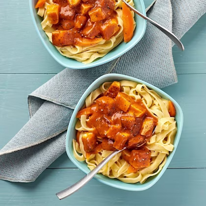 Krämig halloumipasta med tomat
