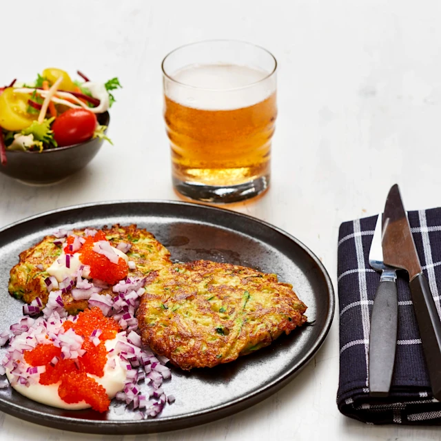 Potatis- och zucchiniplättar med tångkaviar