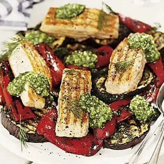 Grillad lax med medelhavsgrönsaker i dill