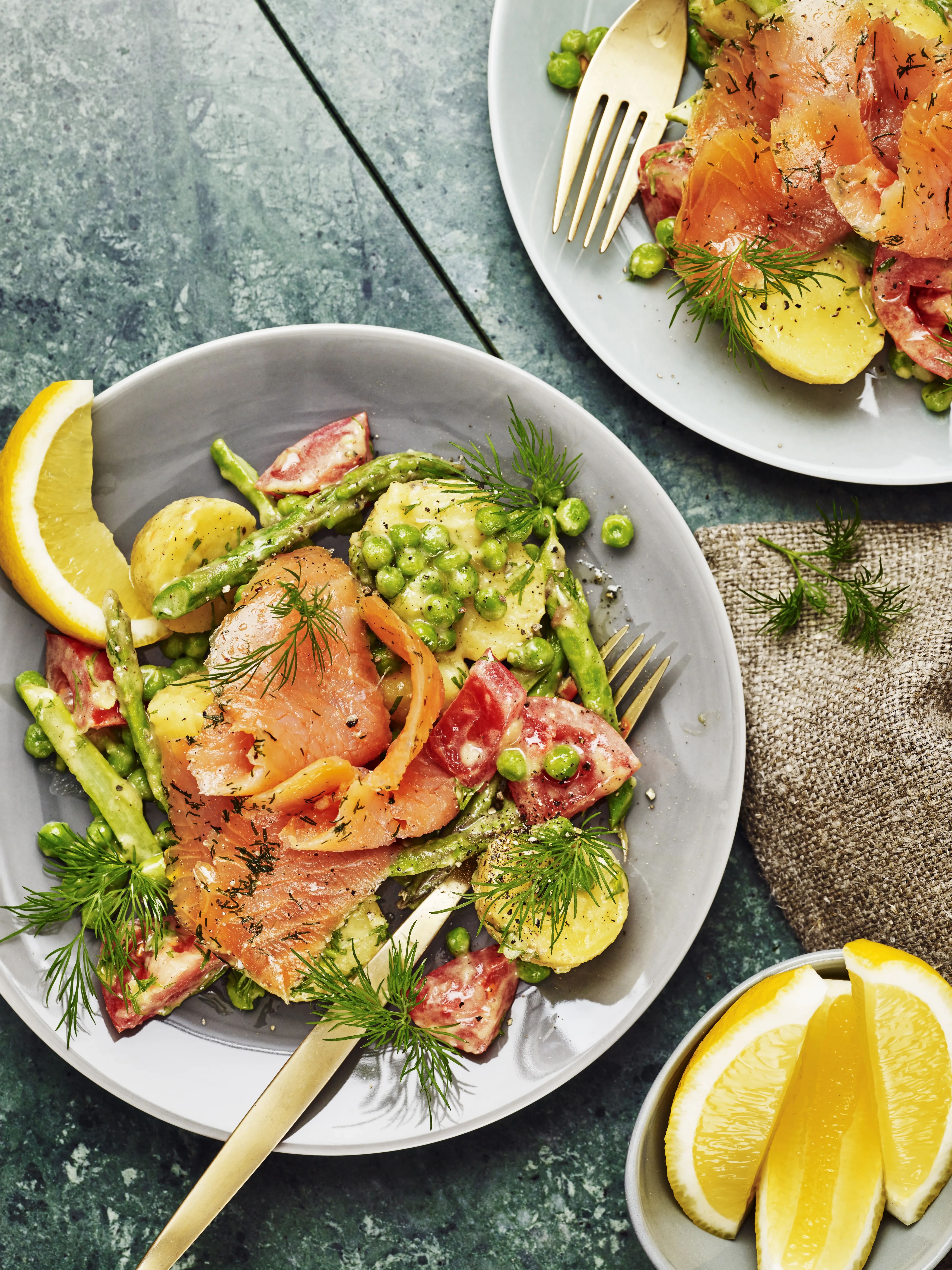 Sommarsallad med gravad lax