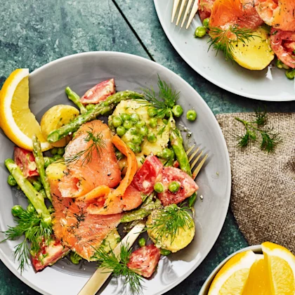 Sommarsallad med gravad lax