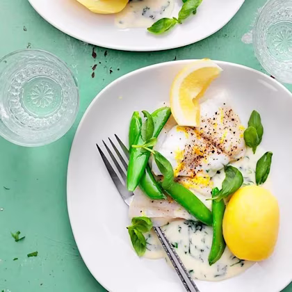 Citronbakad spätta med örtsås