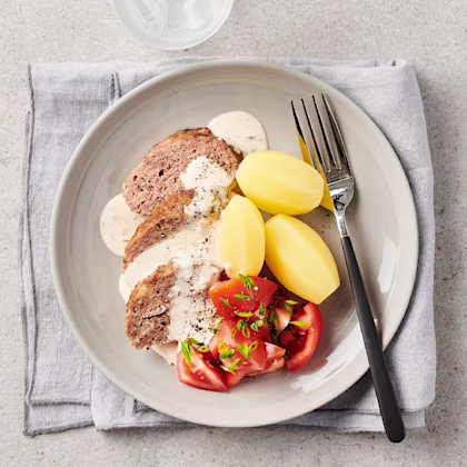 Köttfärslimpa med gräddsås