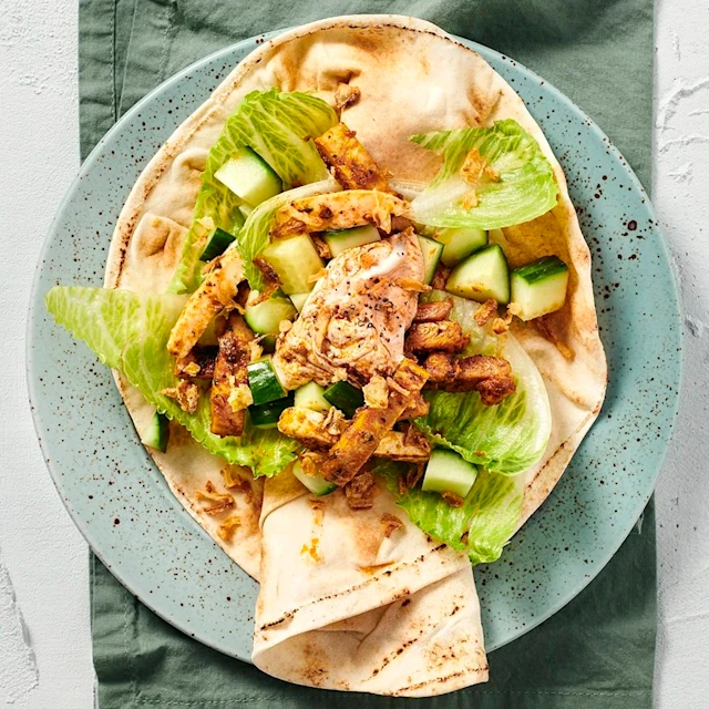 Libarulle med kebab och vitlökskräm