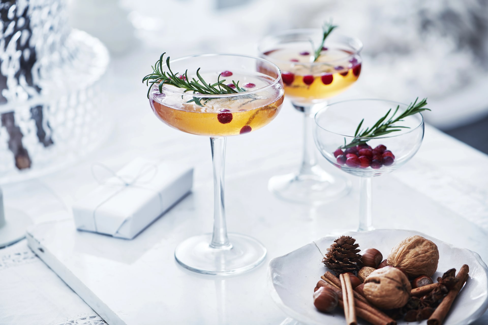 Kryddig apelsindrink med tranbär