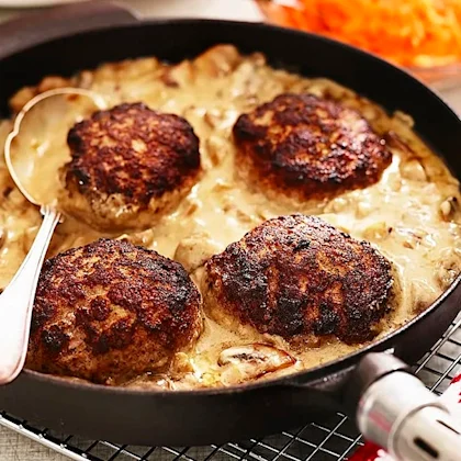 Pannbiff med svampsås