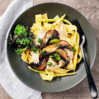Pasta med krämig jordärtskocka och portabello
