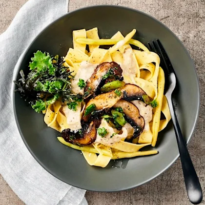 Pasta med krämig jordärtskocka och portabello