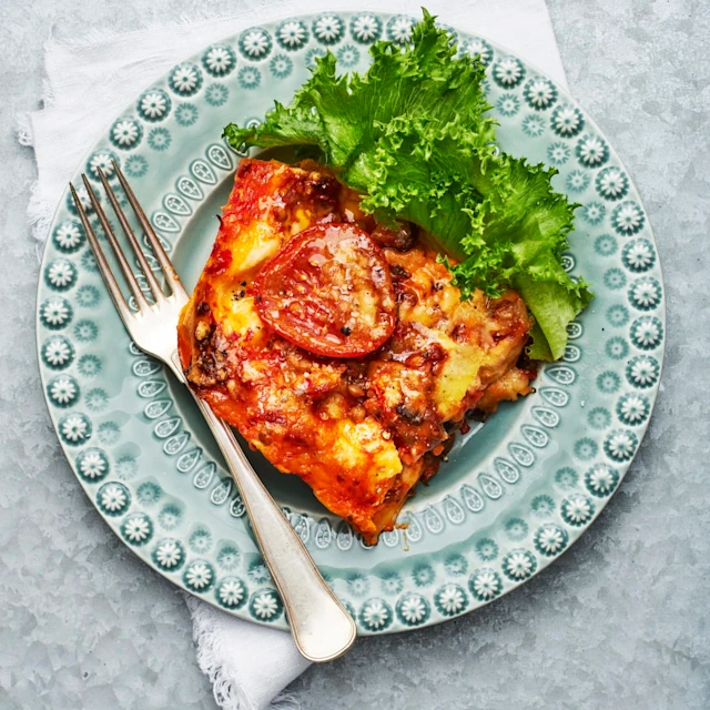 Linslasagne med ajvar och aubergine