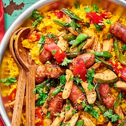 Paella med chorizo och kyckling