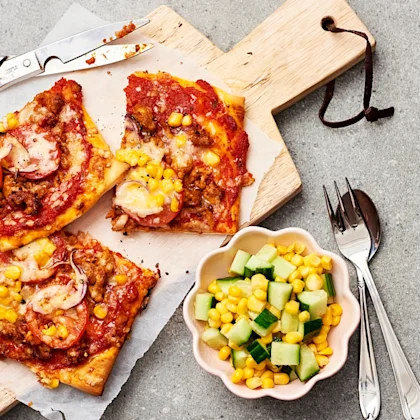 Tacopizza med kycklingfärs och majs