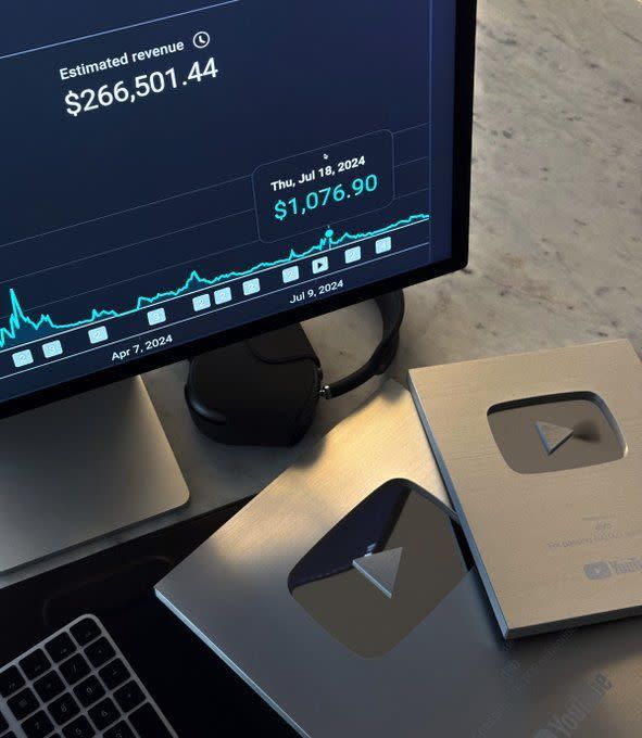 Cover Image for How to Clip Content for Money: A Comprehensive Guide