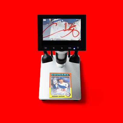 How are cards graded