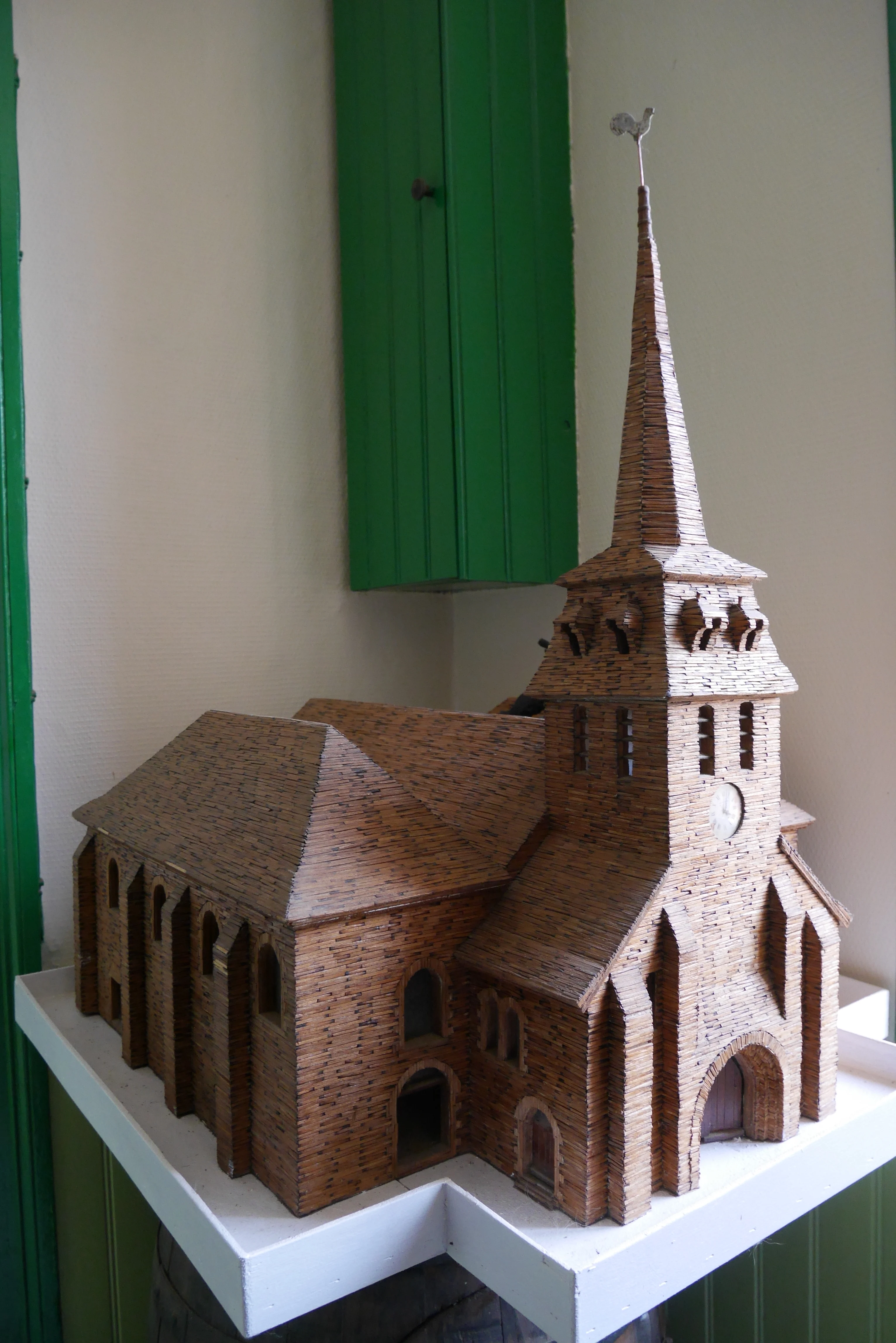 une maquette en allumettes d'octave