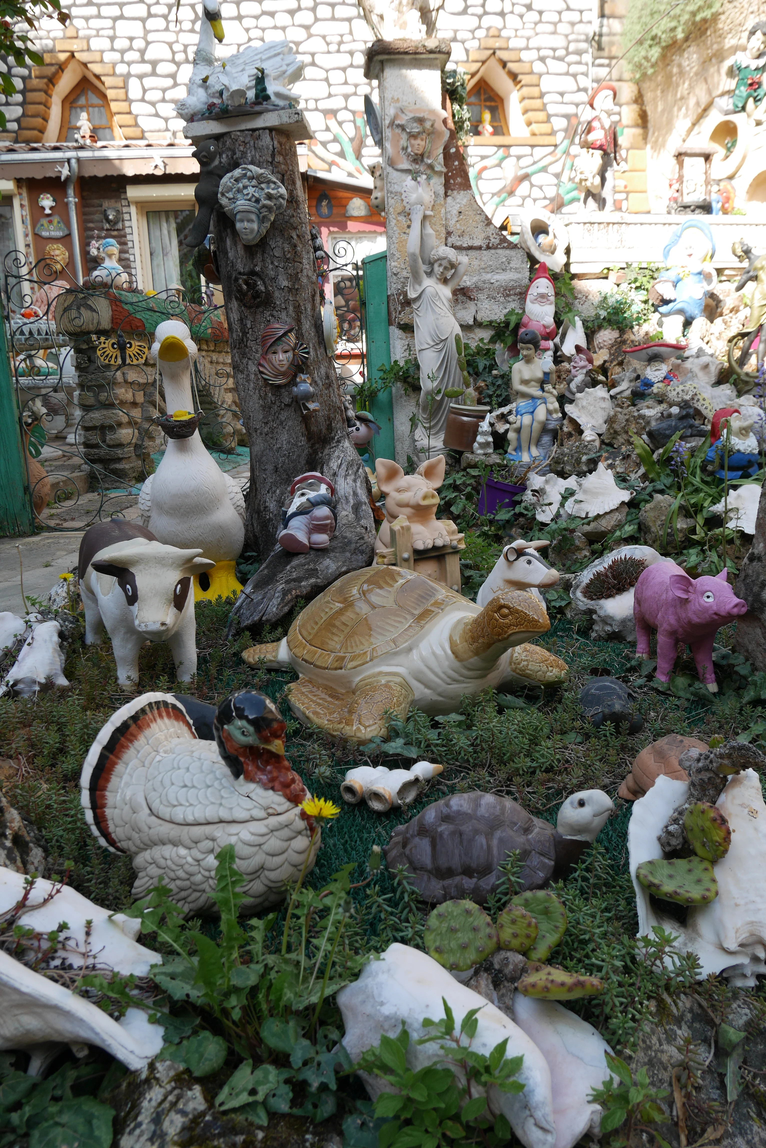 les compositions de Madame. Photographie: Romain Perrot