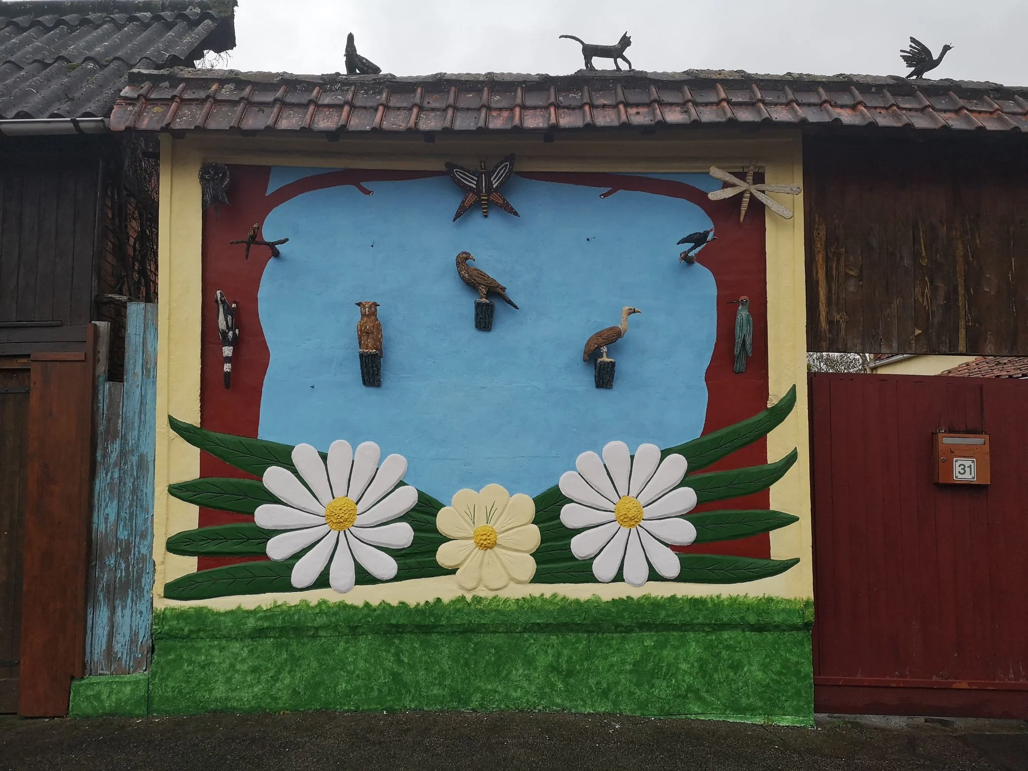 Le décor en cours de restauration rue du Docteur Richard