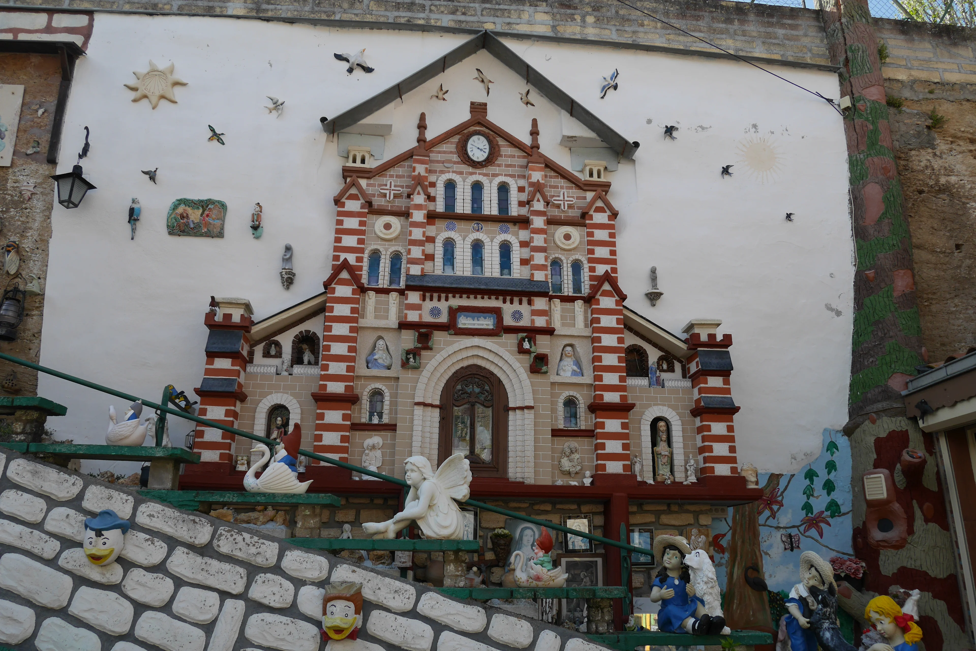 l'église de Chemillé. Photographie: Romain Perrot