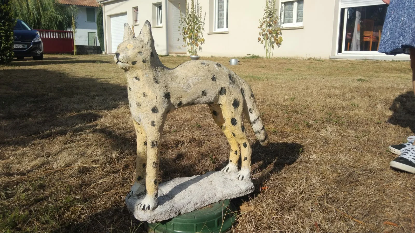 chez la voisine
