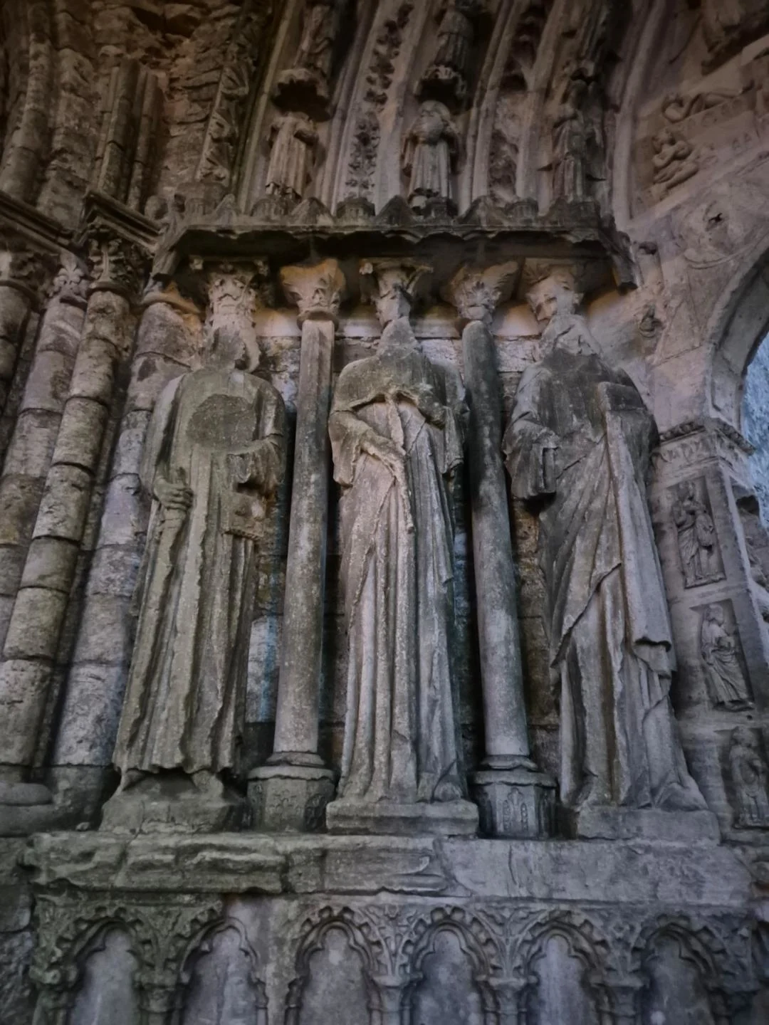 Détail du portail nord de l'église - photographie Roro Perrot