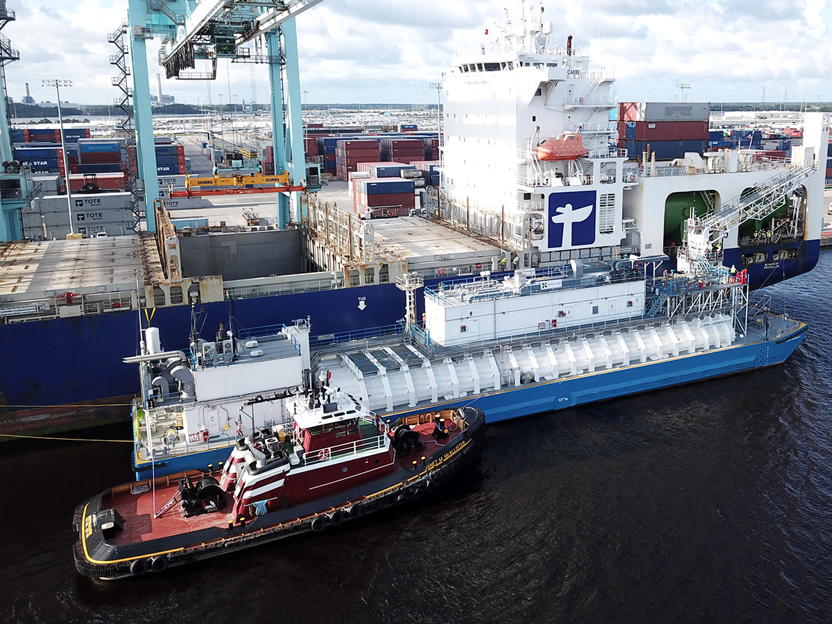 Onalar bilan rus jinsiy aloqa video