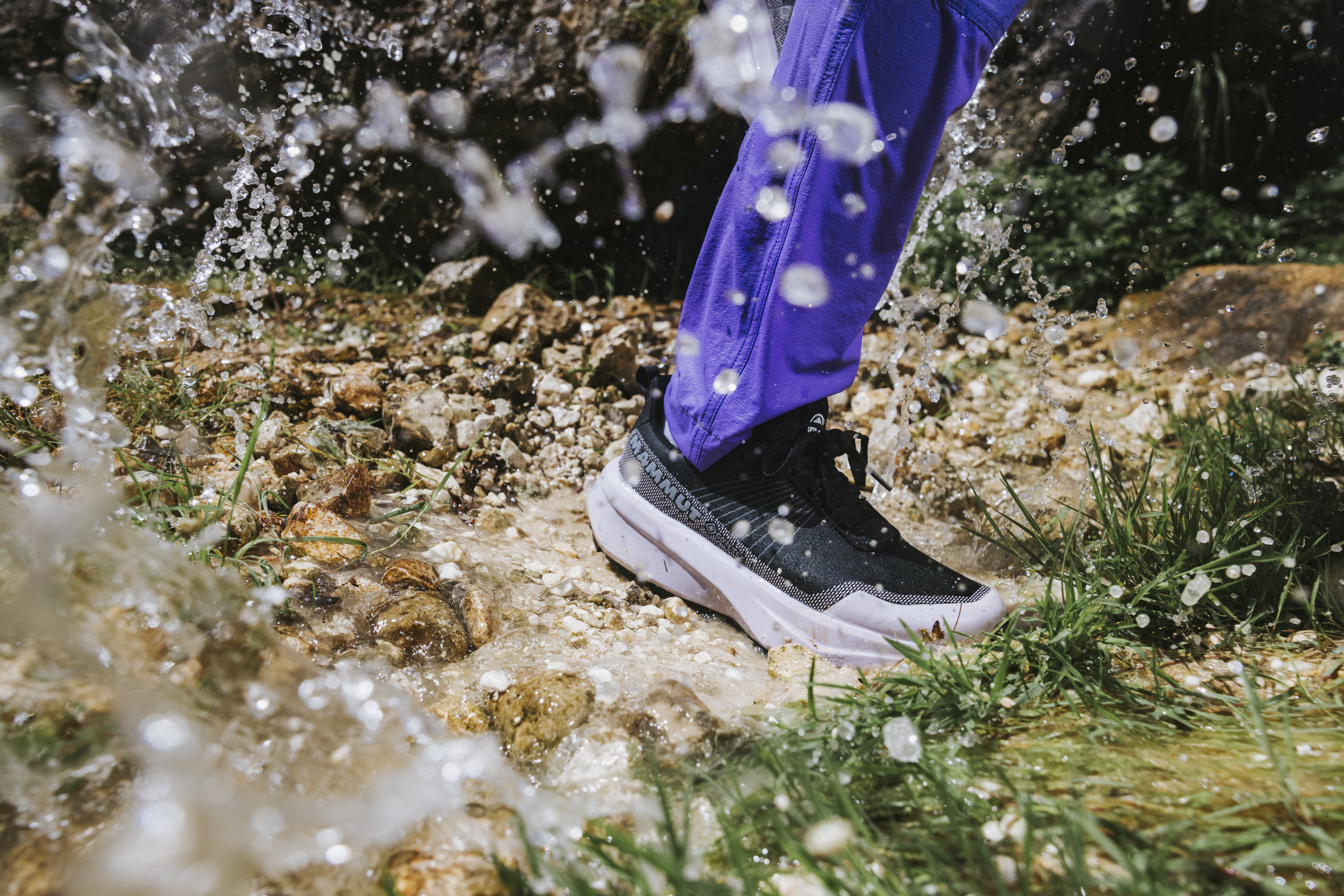 Outdoor Shoes & Footwear | Mammut