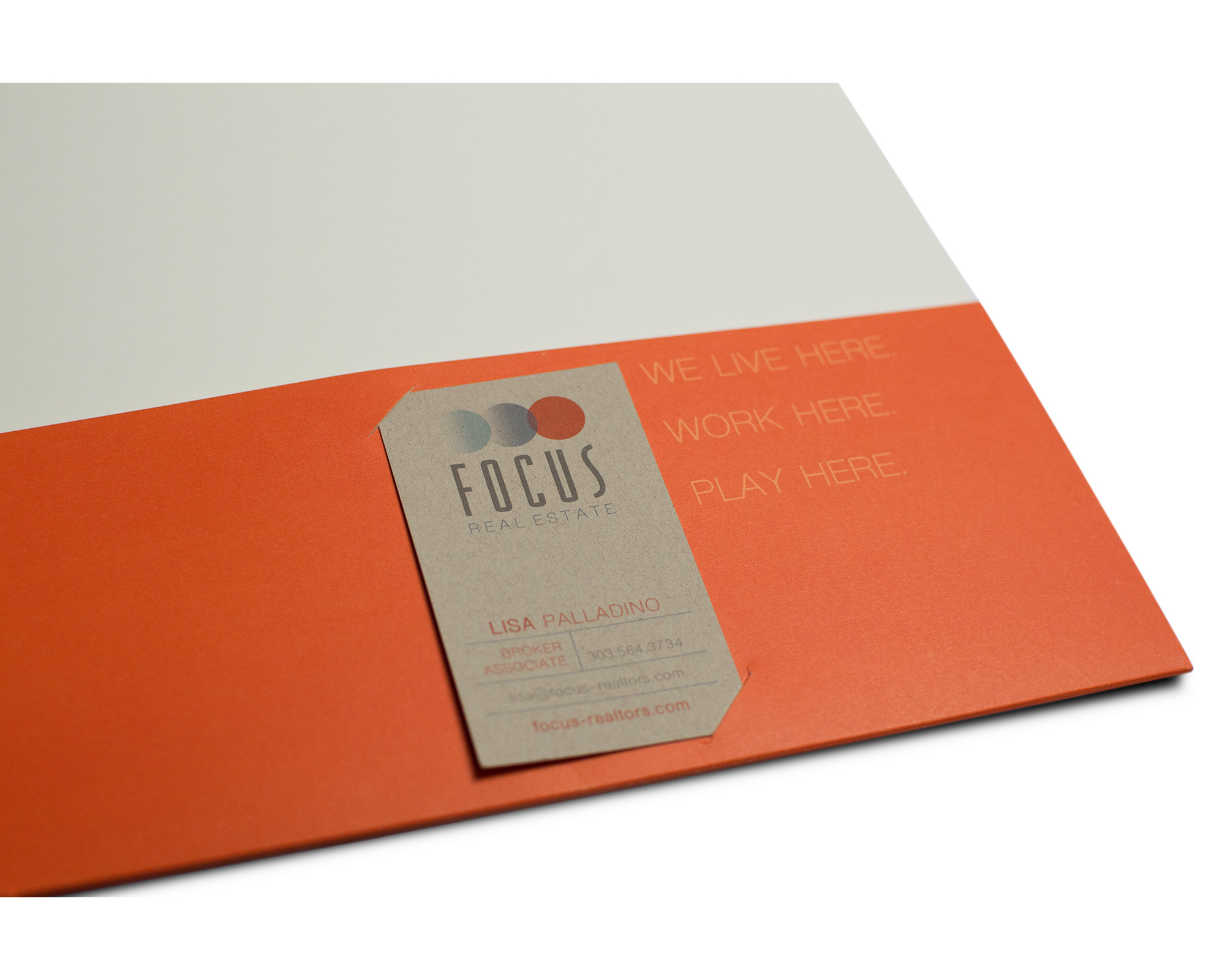 Focus Real Estate – Pocket Folder Business Card Holder