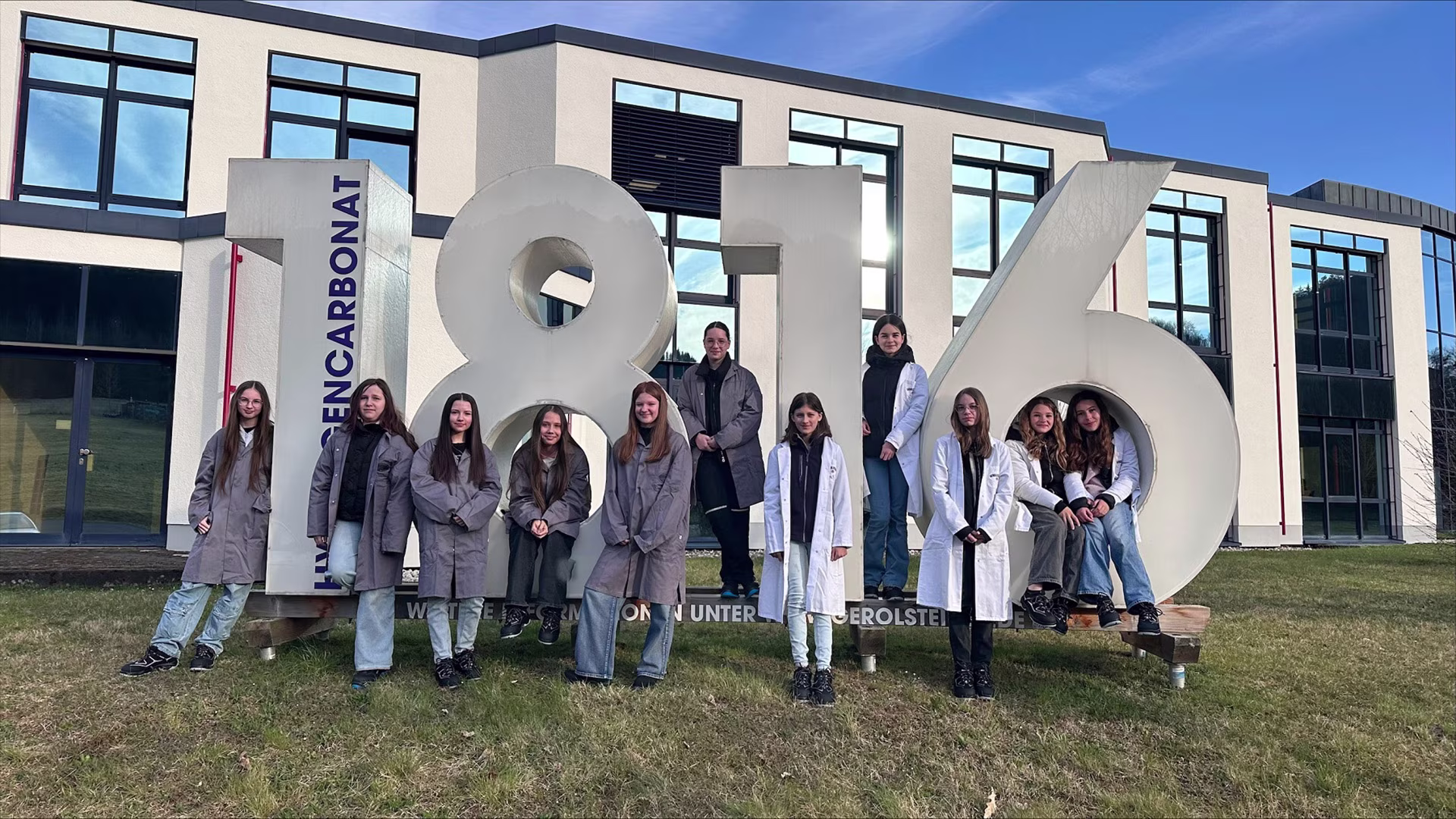 Technik, Produktion und Logistik – alles nur Männersache? Mit Sicherheit nicht! Im Rahmen des diesjährigen Girl’s Day am 03. April sprudelte es beim Gerolsteiner Brunnen wieder vor Neugier und Tatendrang.