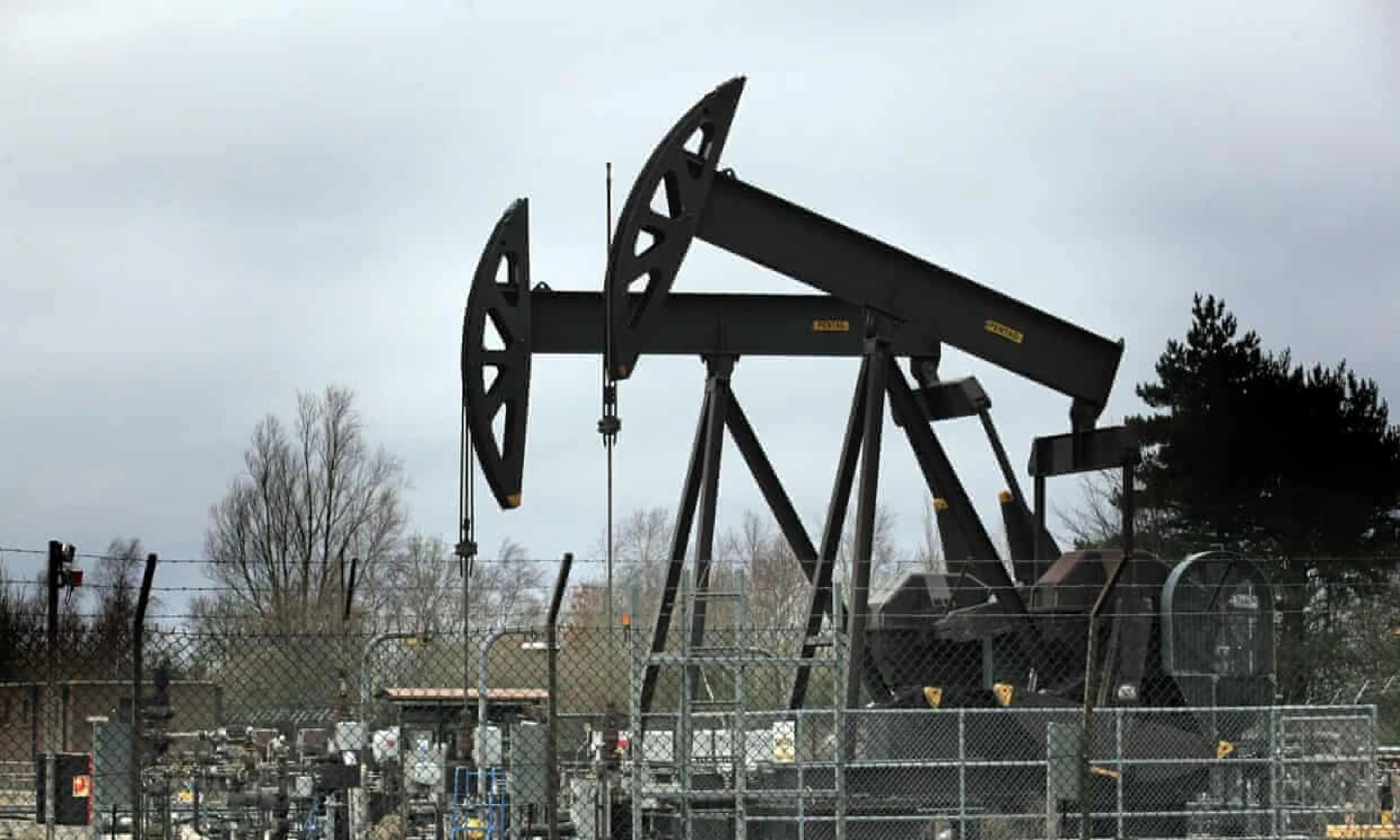 Oil wells into carbon capture sites