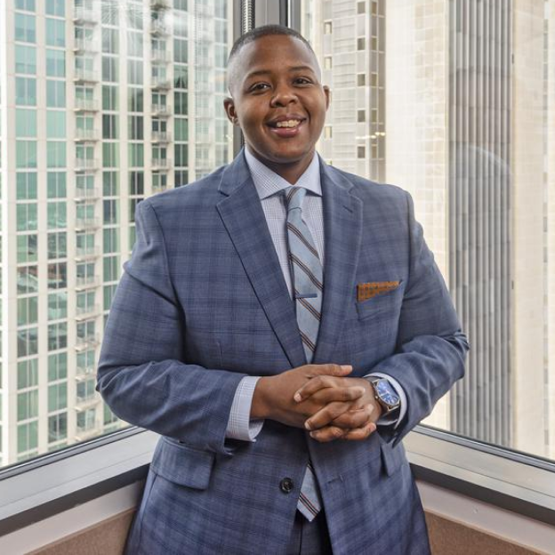 Ashlee Davis Obama alum leading with PRIDE The Obama Foundation