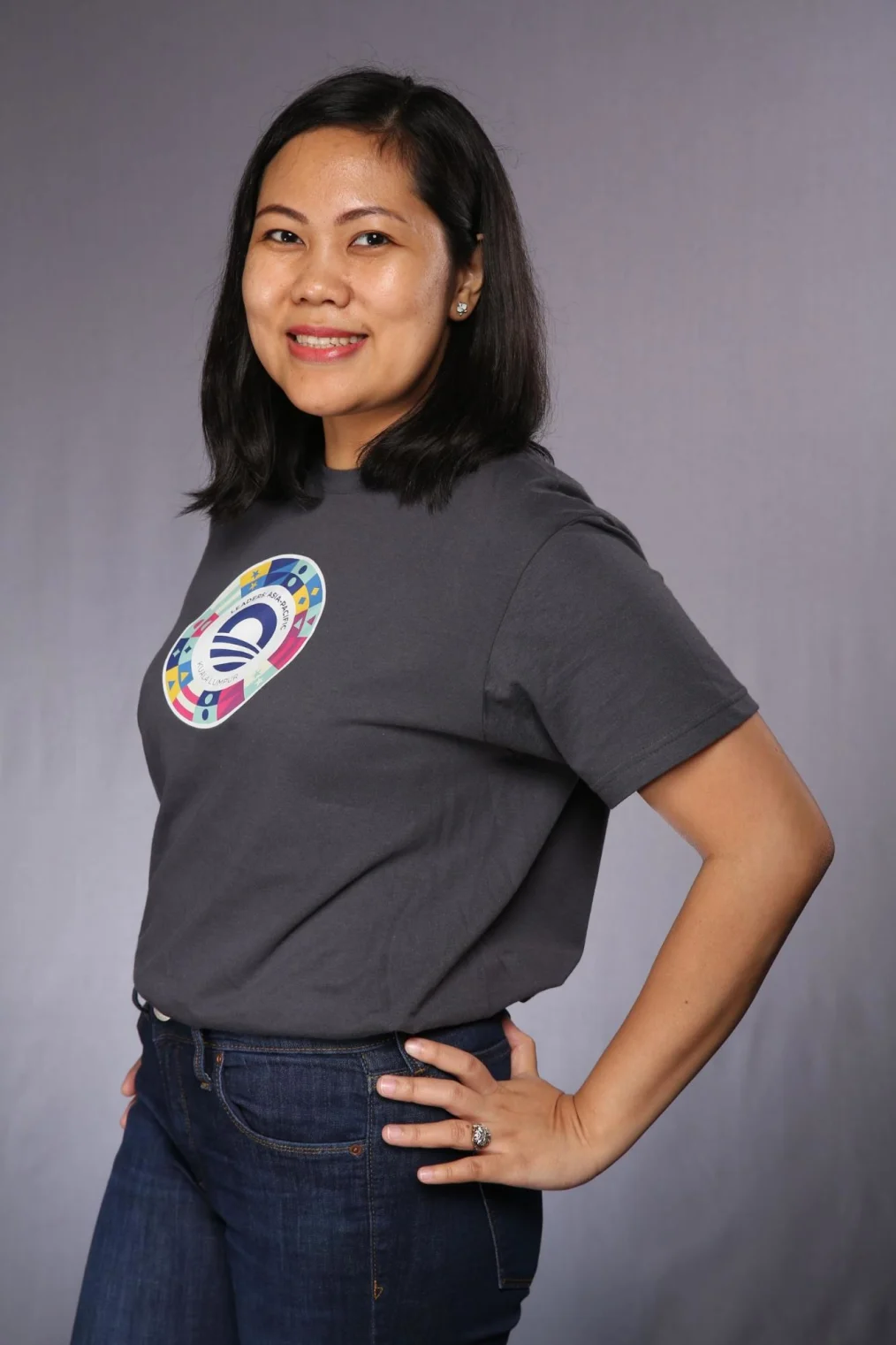 Maria Angela Flores Abad Headshot