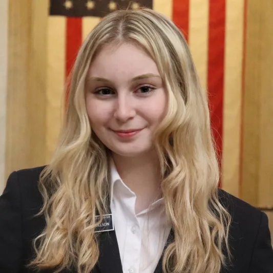 Headshot of Jenna Rowen-Delson, 2025-2027 Voyager Scholarship Recipient
