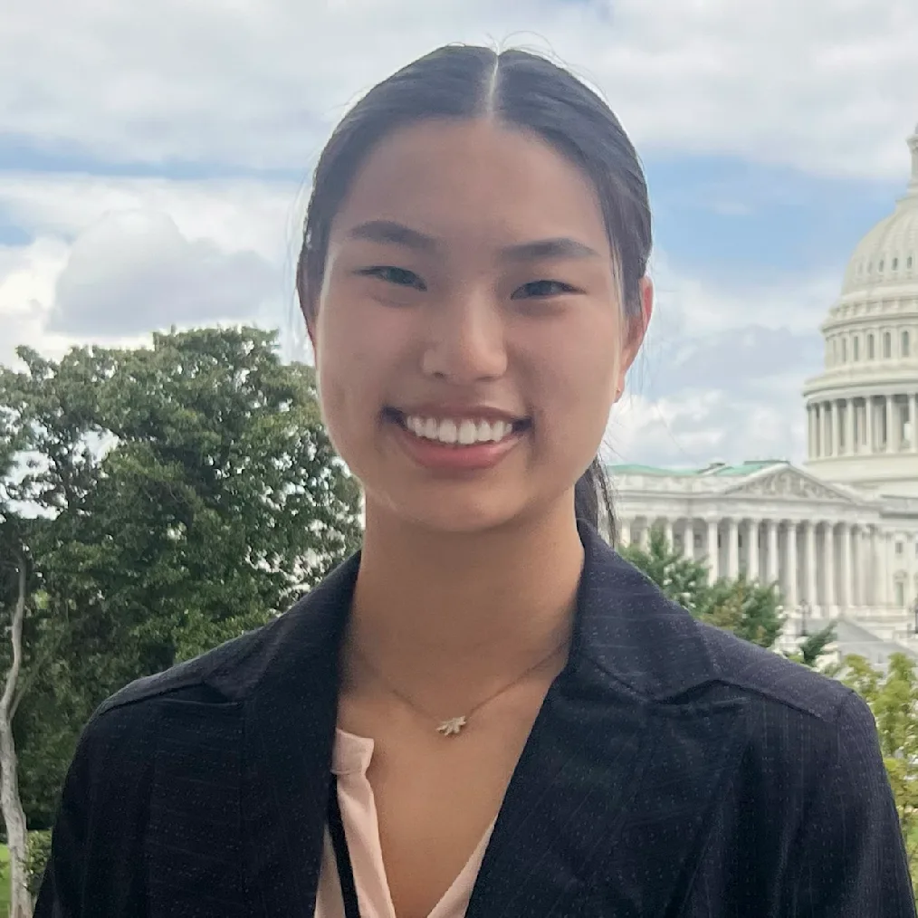Headshot of Lily Huang, 2025-2027 Voyager Scholarship Recipient