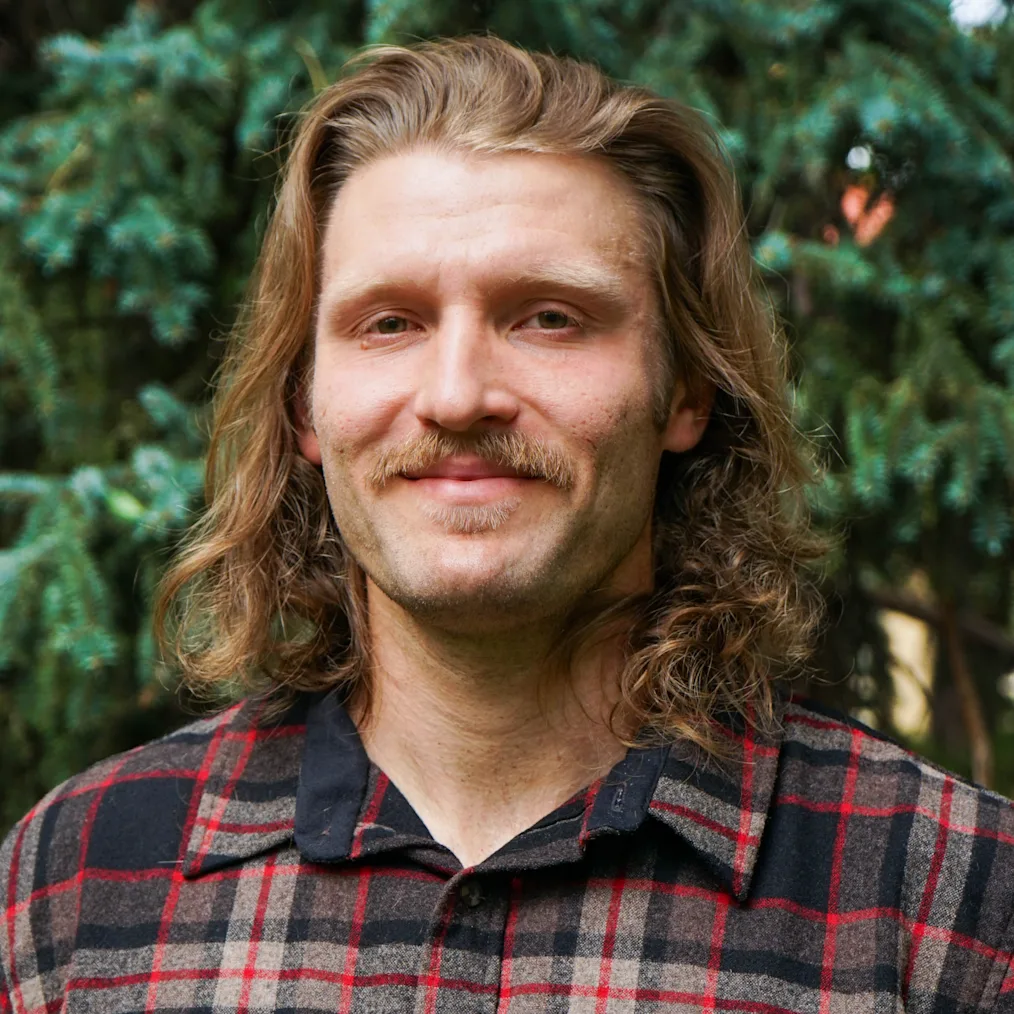 Headshot of Mark Samolej, 2025-2027 Voyager Scholarship Recipient