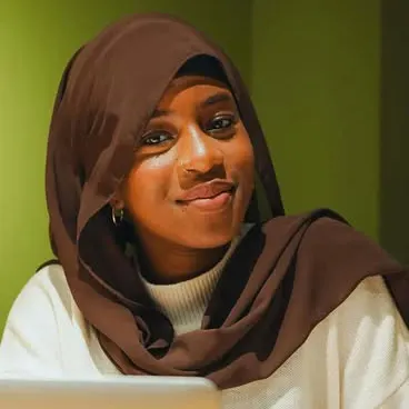 Headshot of Zouhera Mahamed, 2025-2027 Voyager Scholarship Recipient